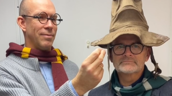 Tor Magne Nesvik og Stefan Emmerhoff utkledd i Harry Potter tøy.