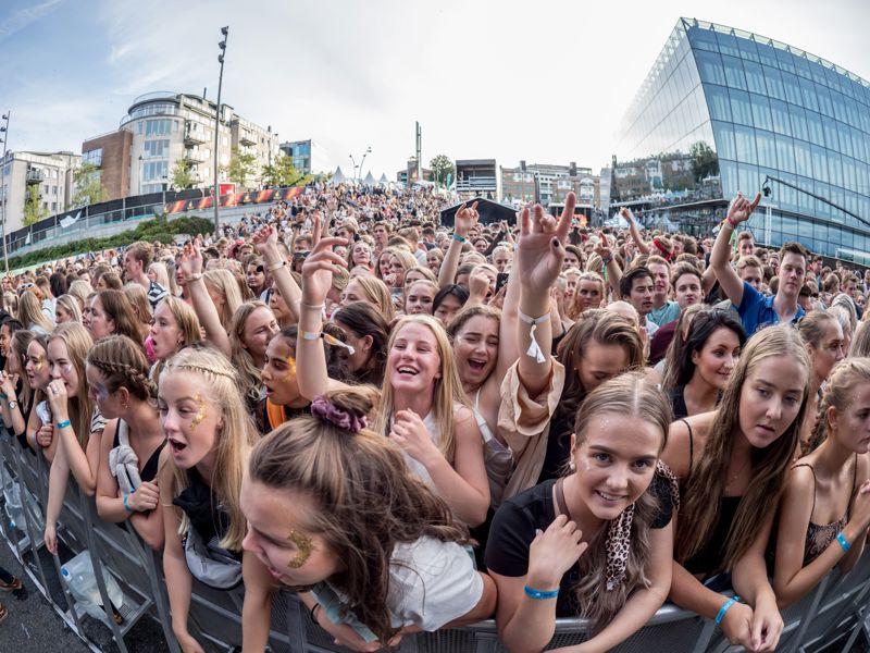 People at Utopia-concert