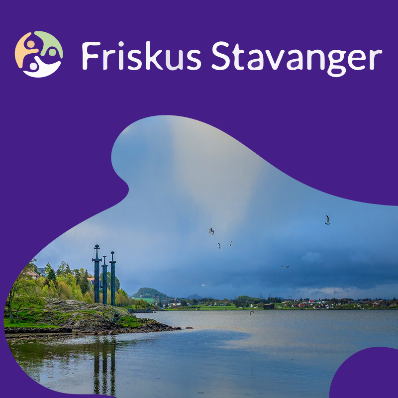 friskus logo med sverd i fjell