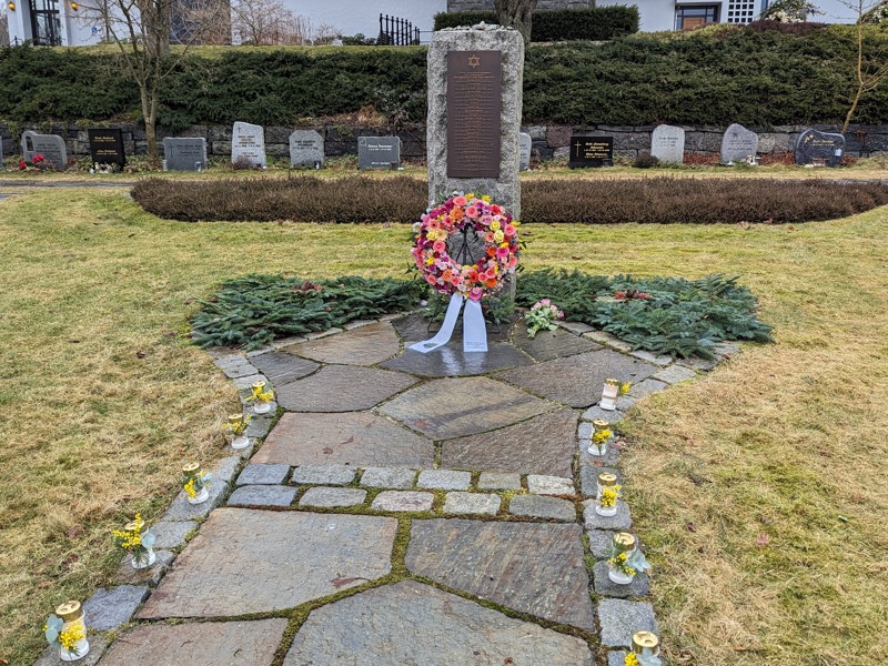 Bilde av det jødiske minnesmerket.