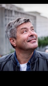 Portrettbilde av kultursjef Arnfinn Bjerkestrand Portrettbilde av kultursjef Arnfinn Bjerkestrand