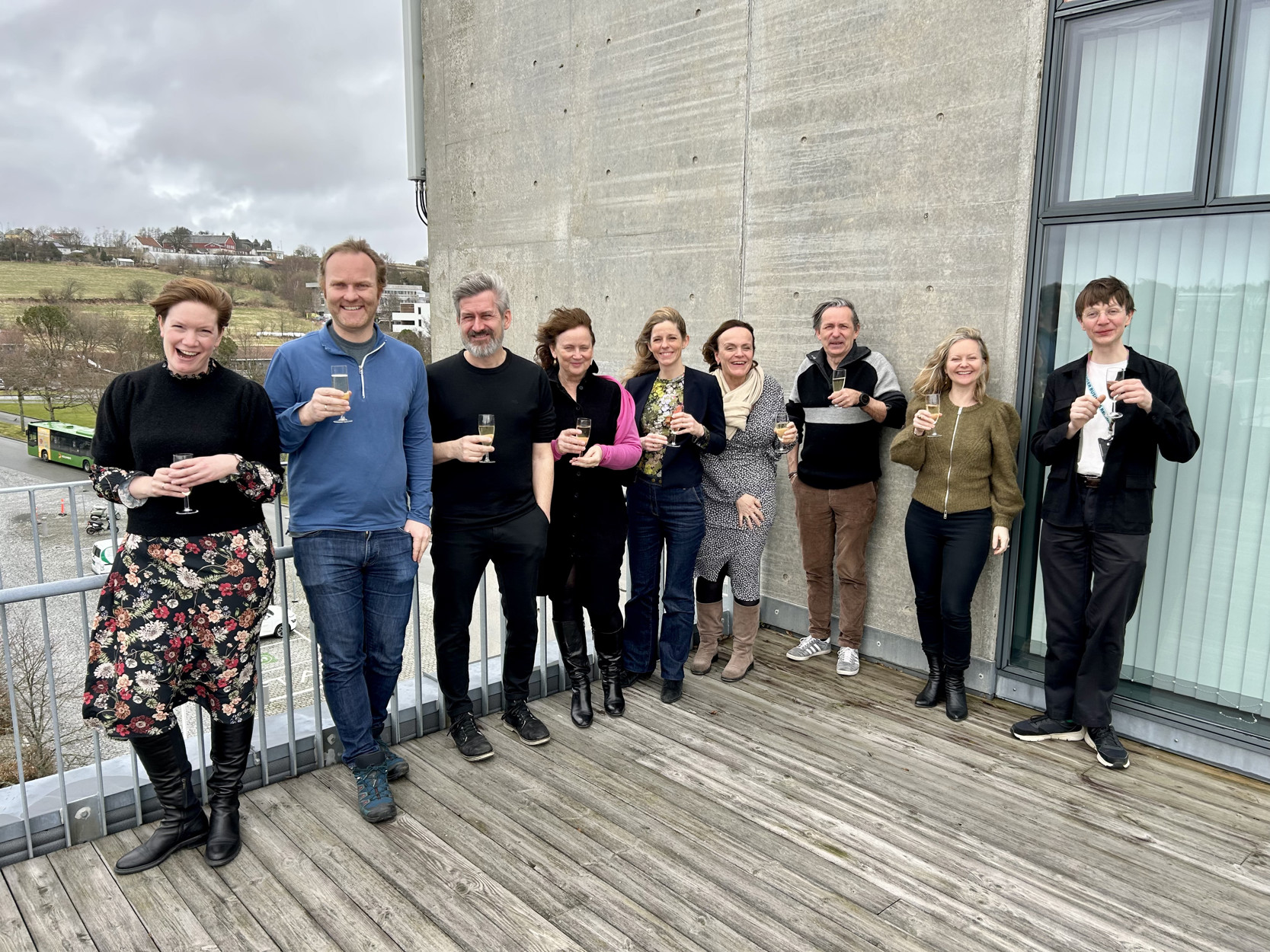 Markering av signert avtale om forskningssamarbeid mellom Stavanger 2025 og Universitetet i Stavanger.