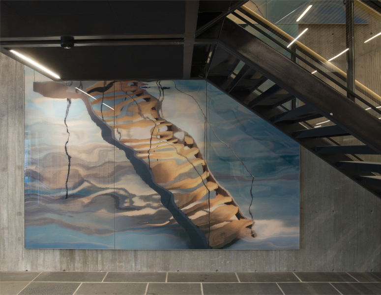 Kunst i Stavanger svømmehall. Trappen nede. 