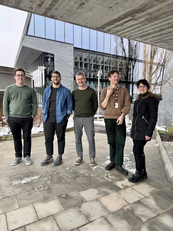 Preben Idsø masterstudent UiS, Igor Miorov masterstudent VID,  Anders Vassenden veileder UiS, Stian Kristensen  rådgiver Stavanger 2025 og Bita Nakhaei masterstudent VID. 