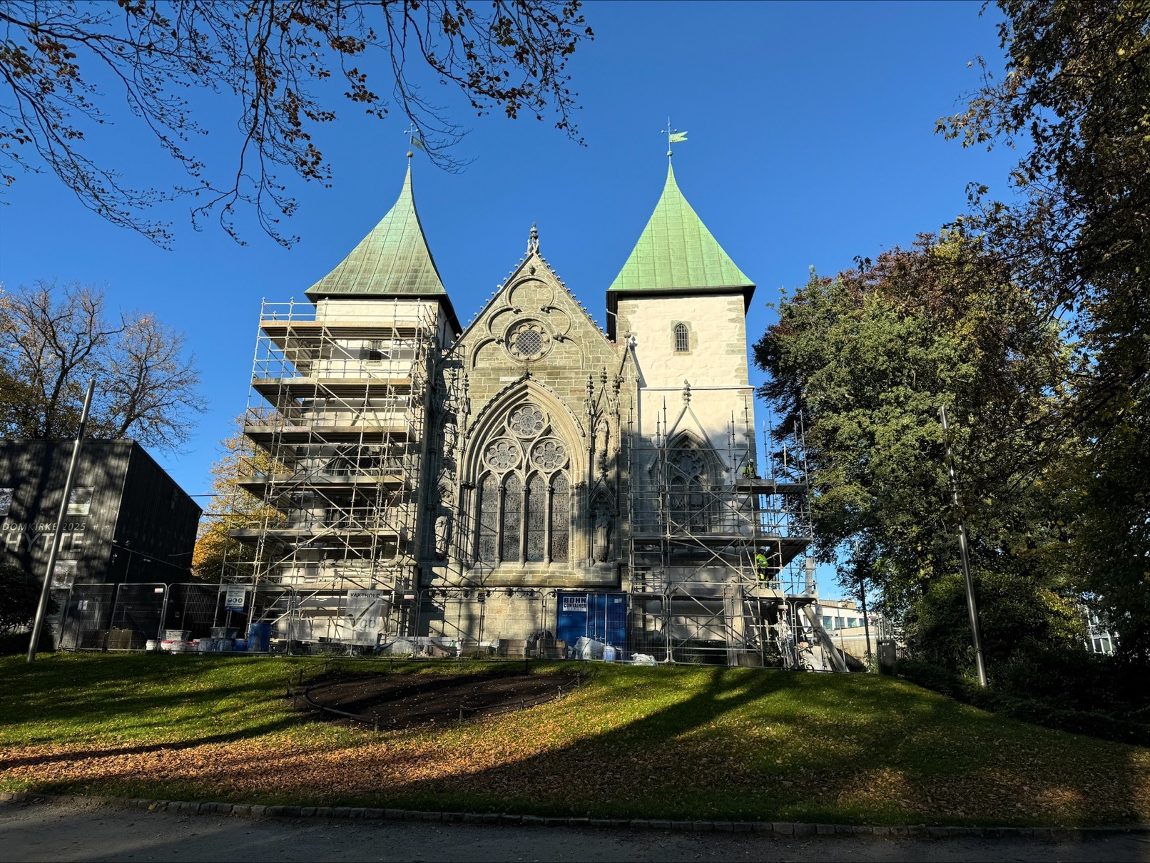 hvitkalket domkirke.