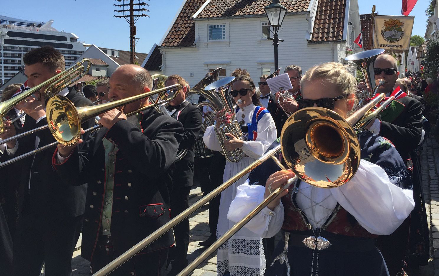 En jubileumsmarsj til Stavanger musikkorps er noe av det som har fått støtte til 900-årsfeiringen.  Korps i Gamle Stavanger.