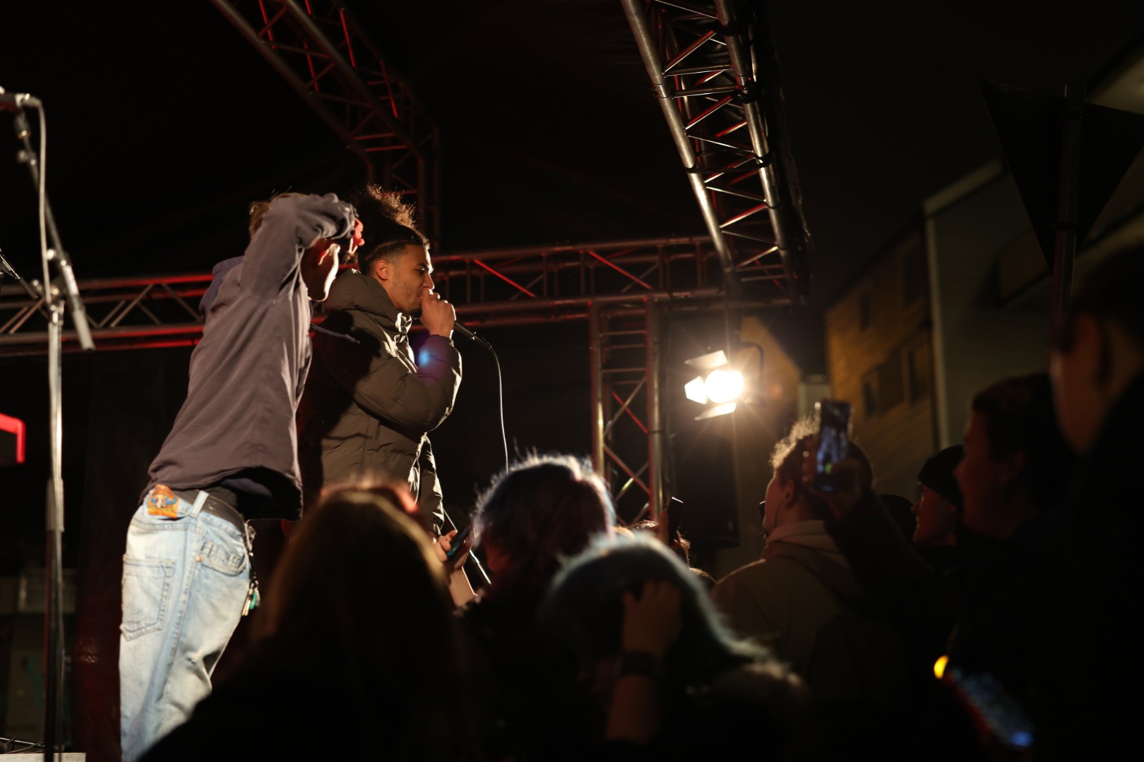 Joggedress med 2J fikk hele Pedersgata til å hoppe!