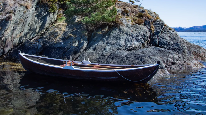 «Stafettpinnen» er en robåt som er utlånt fra Engøyholmen kystkultursenter. Foto: Andreas Rocha