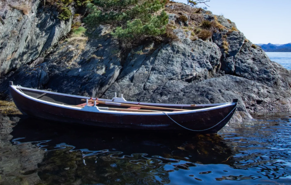«Stafettpinnen» er en robåt som er utlånt fra Engøyholmen kystkultursenter. Foto: Andreas Rocha