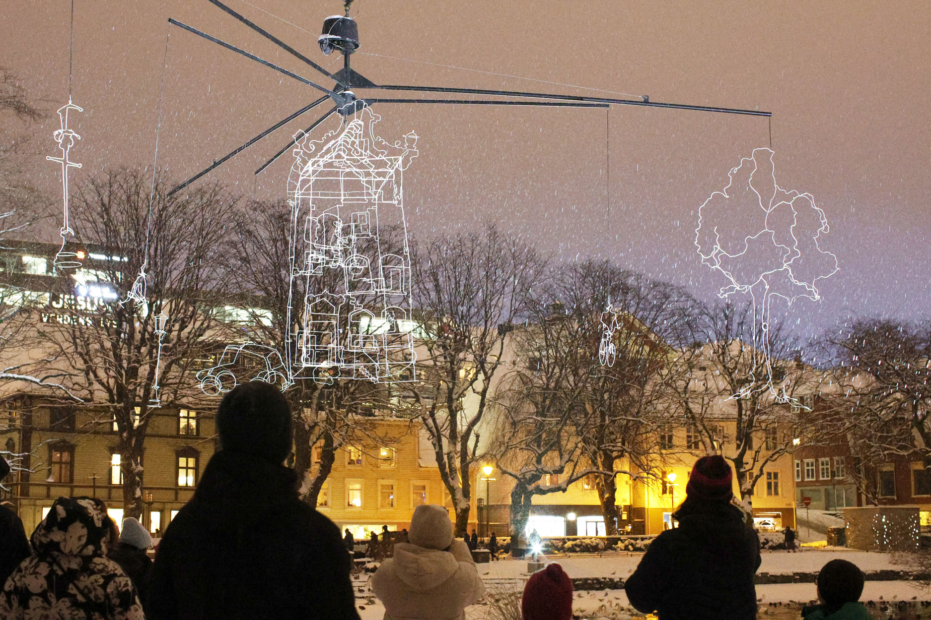 Drawn in light, lysverk over Breiavannet, lysfestivalen Glød