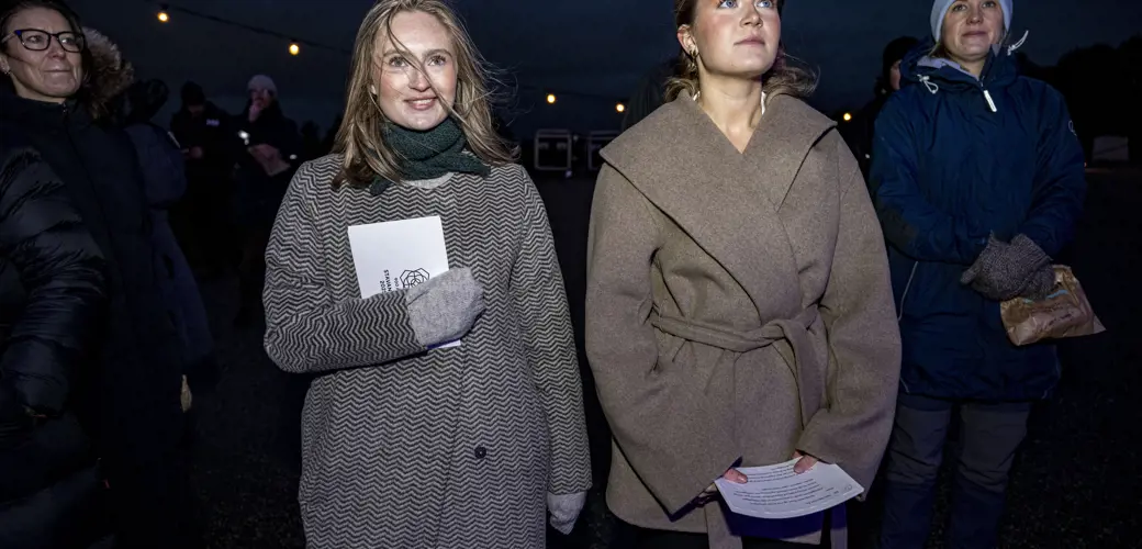 Ea Lykke Solbakken og Thea Sofie Madsen fra Hetland videregående skole er engasjert i Inn i framtiden.   Ea Lykke Solbakken og Thea Sofie Madsen fra Hetland videregående skole er engasjert i Inn i framtiden.