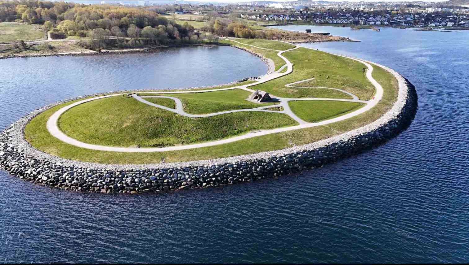 Dronebilde av Nyneset en vårdag.