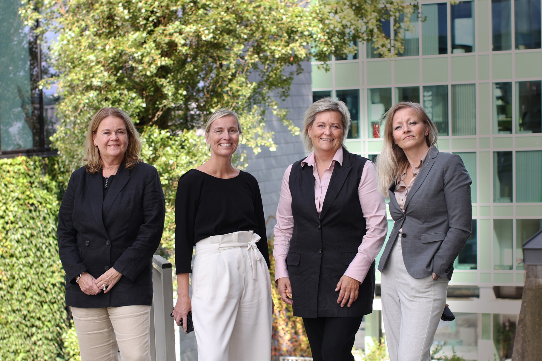 Næringssjefene i henholdsvis Sandnes, Randaberg, Stavanger og Sola: Nina Othilie Høiland, Tonje Doolan, Anne Woie og Gry Isabell Sannes. Foto: Solfrid Sande Næringssjefene i henholdsvis Sandnes, Randaberg, Stavanger og Sola: Nina Othilie Høiland, Tonje Doolan, Anne Woie og Gry Isabell Sannes. Foto: Solfrid Sande