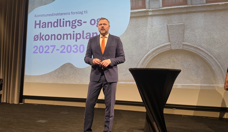 Kommunedirektør Kjartan Møller presenterte handlings- og økonomiplanen 