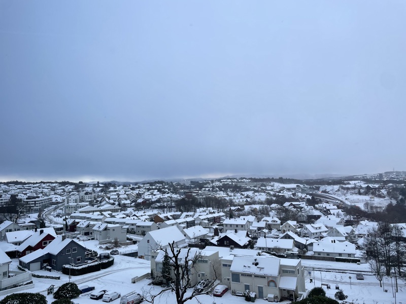 Oversiktsbilde av Tasta bydel på vintertid