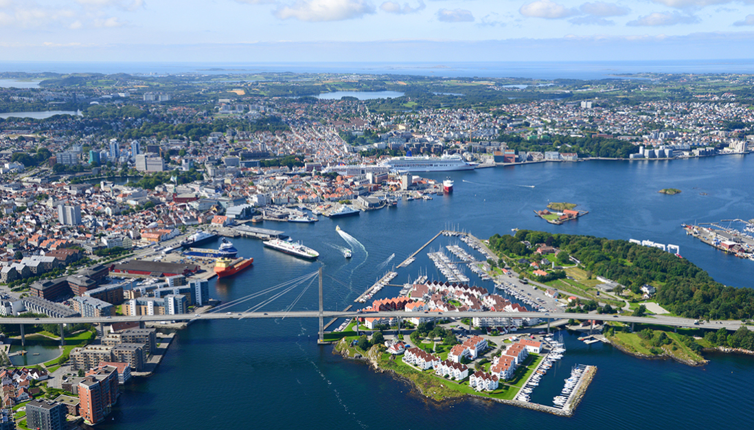 Stavanger - flyfoto: Harald M. Valderhaug