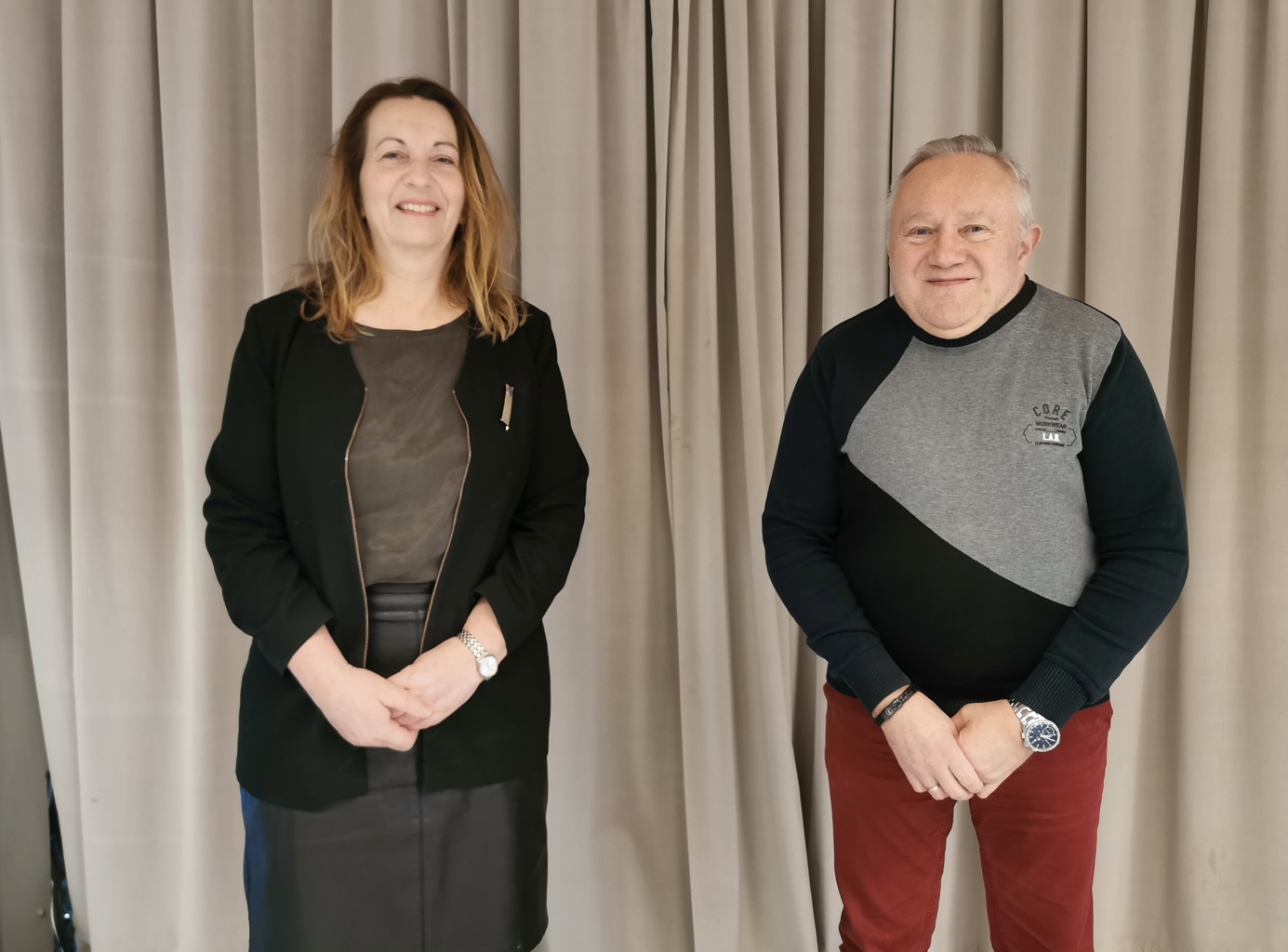 Varaordfører Dagny Sunnanå Hausken og Jaroslaw Sobon, medlem av dialogforum for inkludering og mangfold. Varaordfører Dagny Sunnanå Hausken og Jaroslaw Sobon, medlem av dialogforum for inkludering og mangfold.
