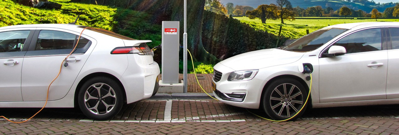 elektriske biler på lading
