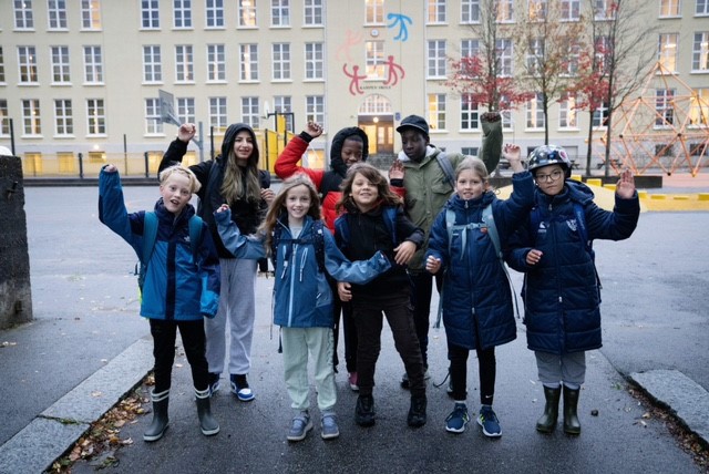 Glade barn jubler på Kampen skole Glade barn jubler på Kampen skole