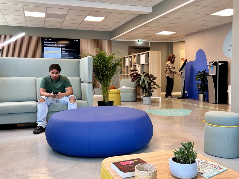 Trygt, stort og flott venterom på HFU.