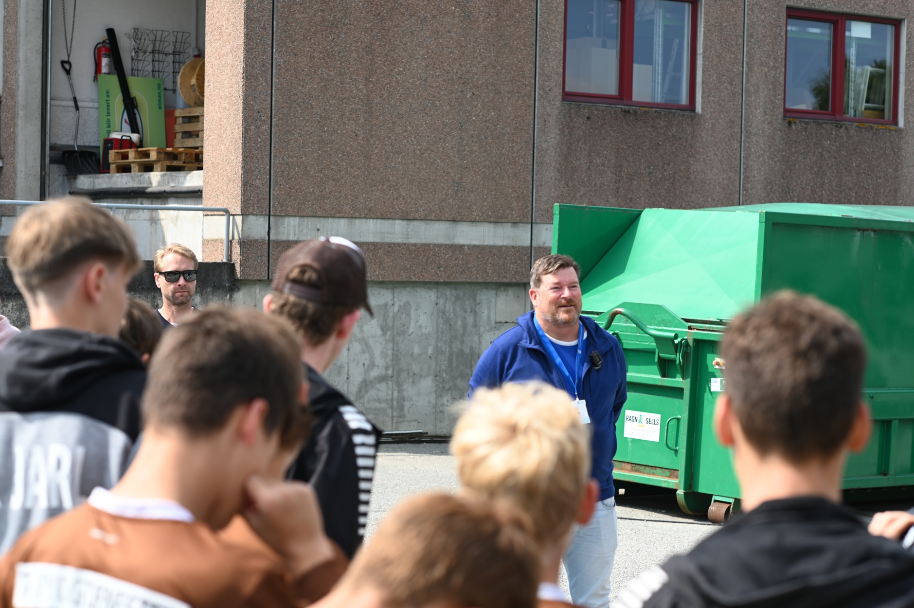 Jens Otto Skåra Hansen, konstituert smartbysjef i Stavanger kommune, med Jarl-gutta på Site 4016.