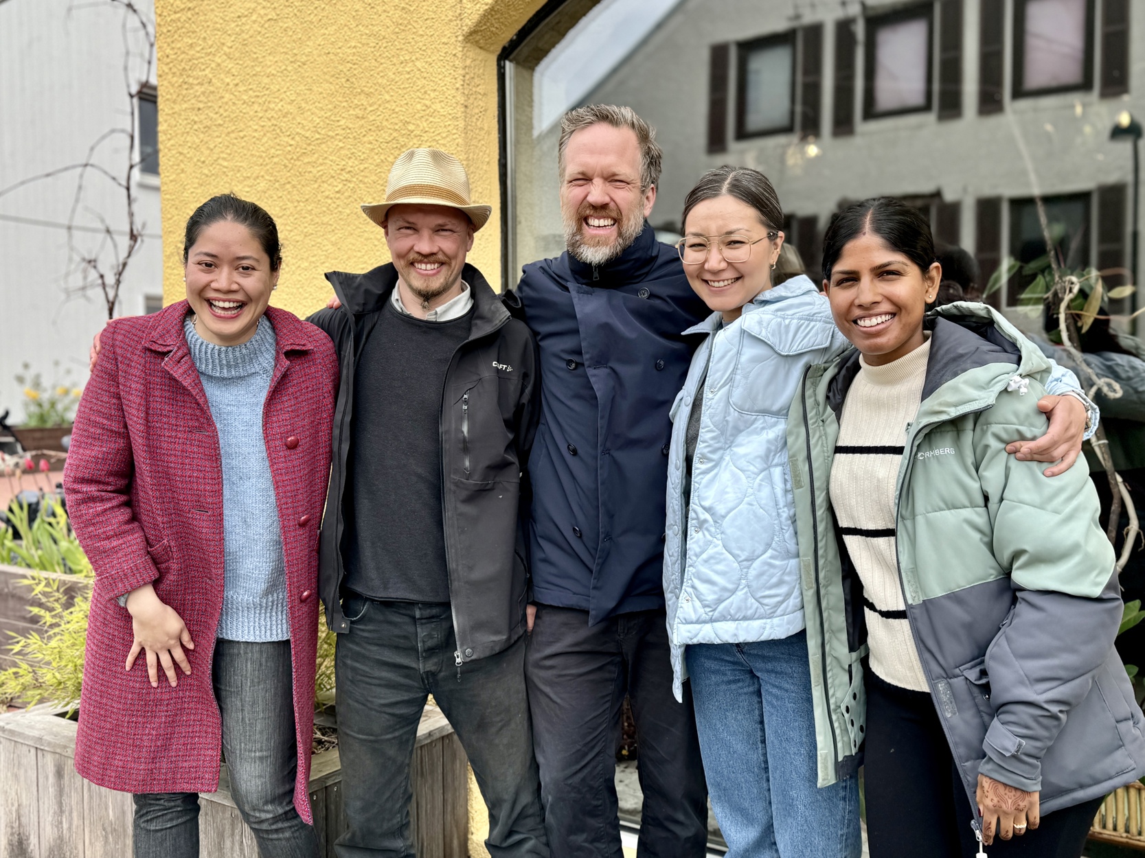 Glade Permaby-vinnere: Josy Kang, Lars Urheim, Harald Brynlund-Lima, Mariia Bartakhanova, og Yuvalakshmi Thiruthiyappan