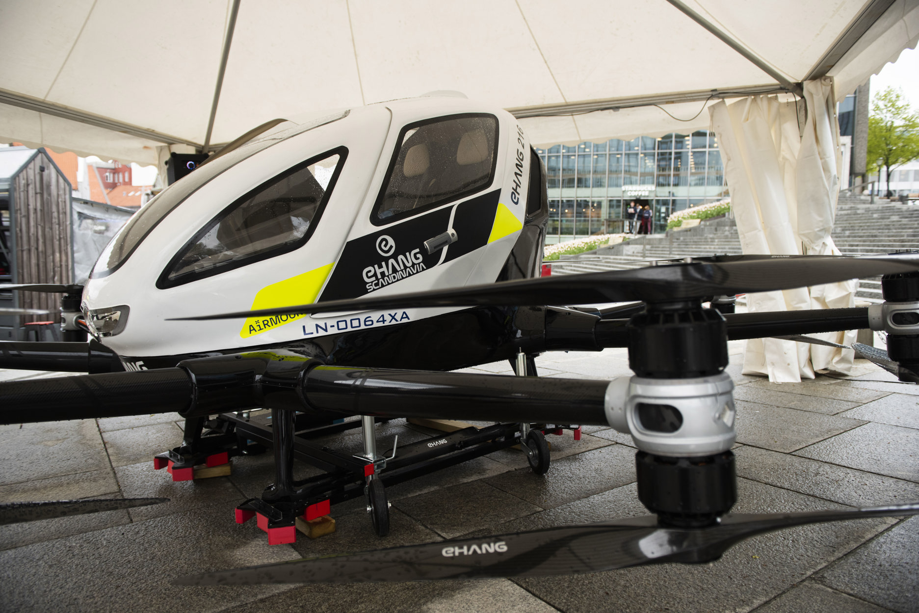 AiRMOUR passasjerdrone på torget i Stavanger