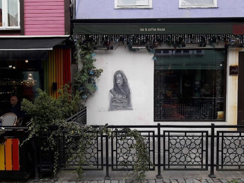 Gjerder som er festet i bakken