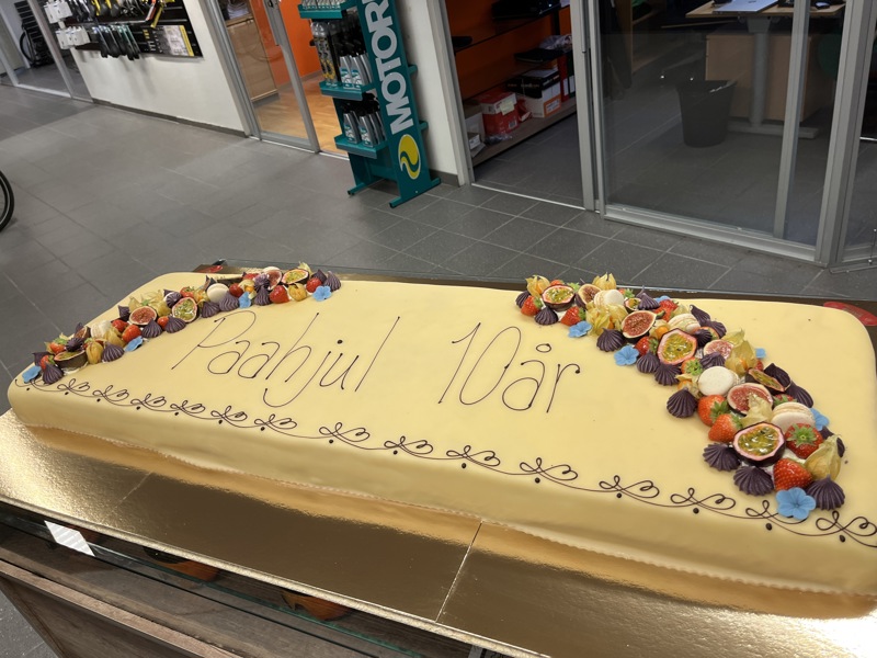 Paa Hjul feiret 1-årsjubileum samtidig med at sykkelparkeringen åpnet. 